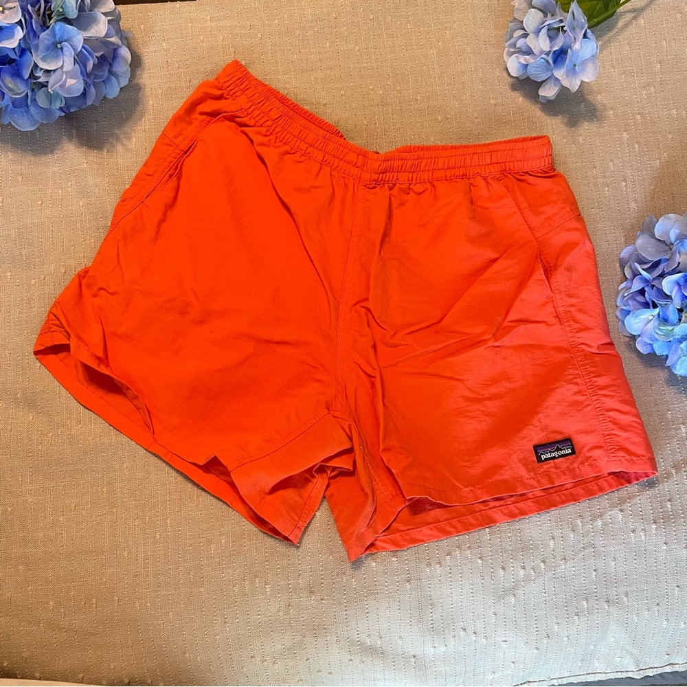 Coral Patagonia Baggies shorts 4” size M